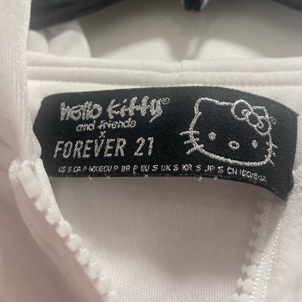 Hello Kitty Forever 21 Jacket - image 4